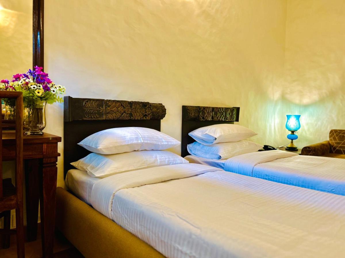 The Kaptain'S Retreat Chandigarh Ngoại thất bức ảnh