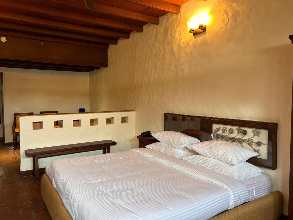 The Kaptain'S Retreat Chandigarh Ngoại thất bức ảnh