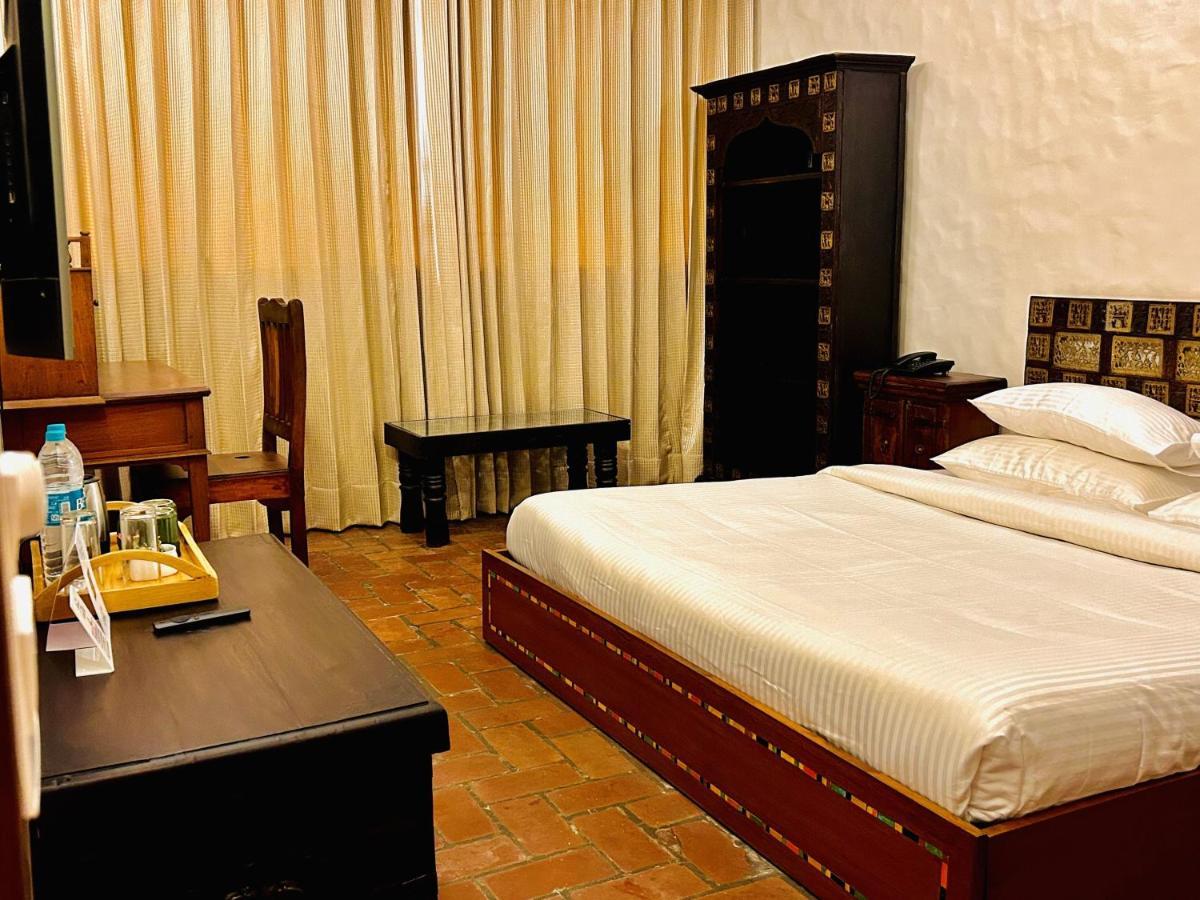 The Kaptain'S Retreat Chandigarh Ngoại thất bức ảnh