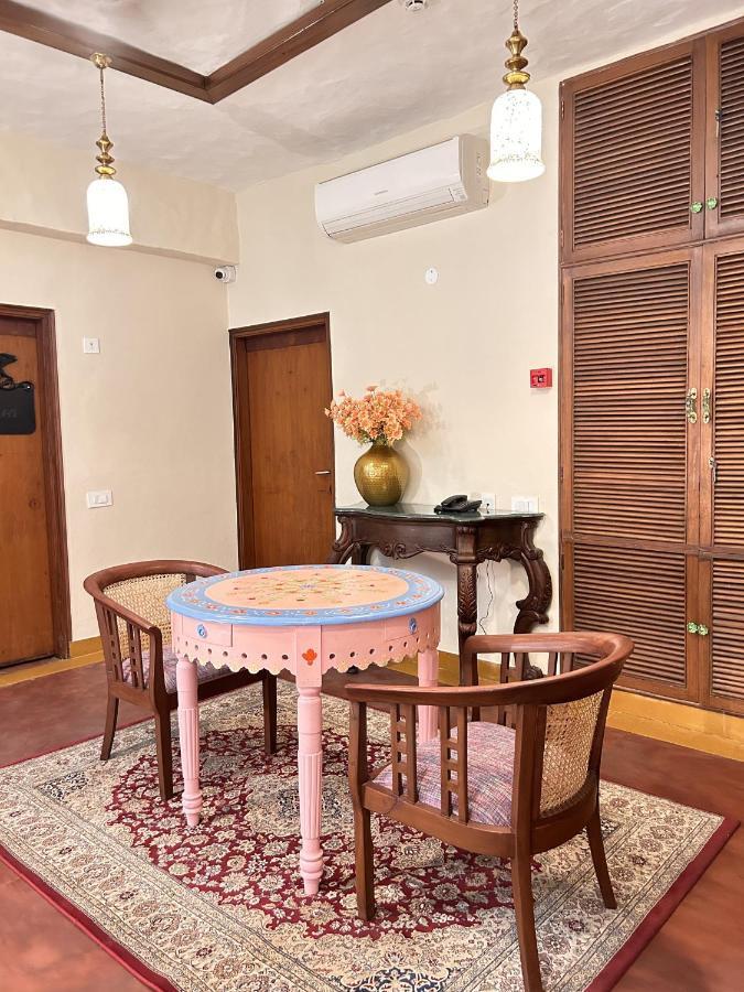The Kaptain'S Retreat Chandigarh Ngoại thất bức ảnh